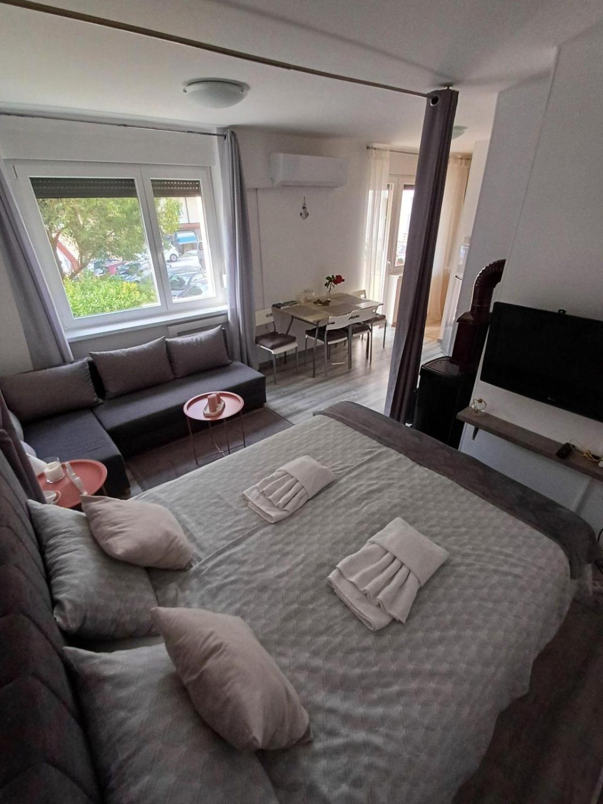 Apartment Nakit Kanal ภายนอก รูปภาพ